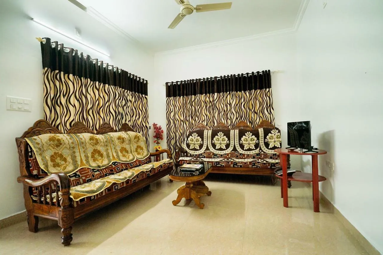 4Bhk White Snow Spacious Holiday Home Munnar