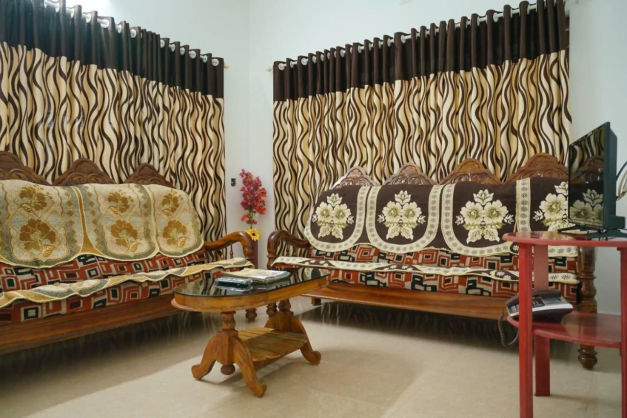 Villa 4Bhk White Snow Spacious Holiday Home Munnar
