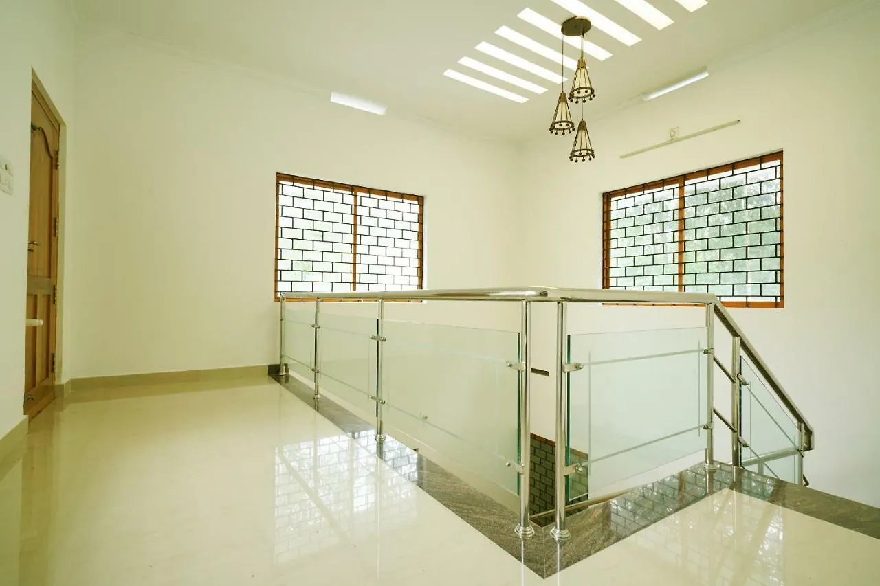 Villa 4Bhk White Snow Spacious Holiday Home Munnar India