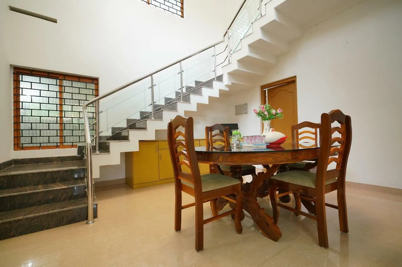 4Bhk White Snow Spacious Holiday Home Munnar India